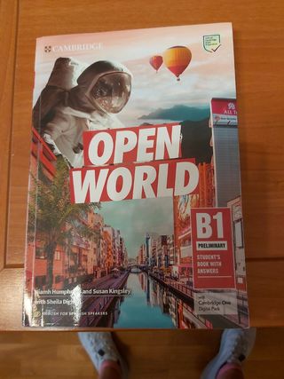 Open World Preliminary Student's Book with Answ...