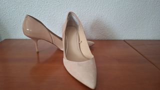Zapatos de tacón Zara beige