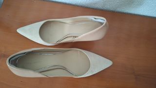 Zapatos de tacón Zara beige