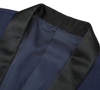Traje de caballero azul con chaleco