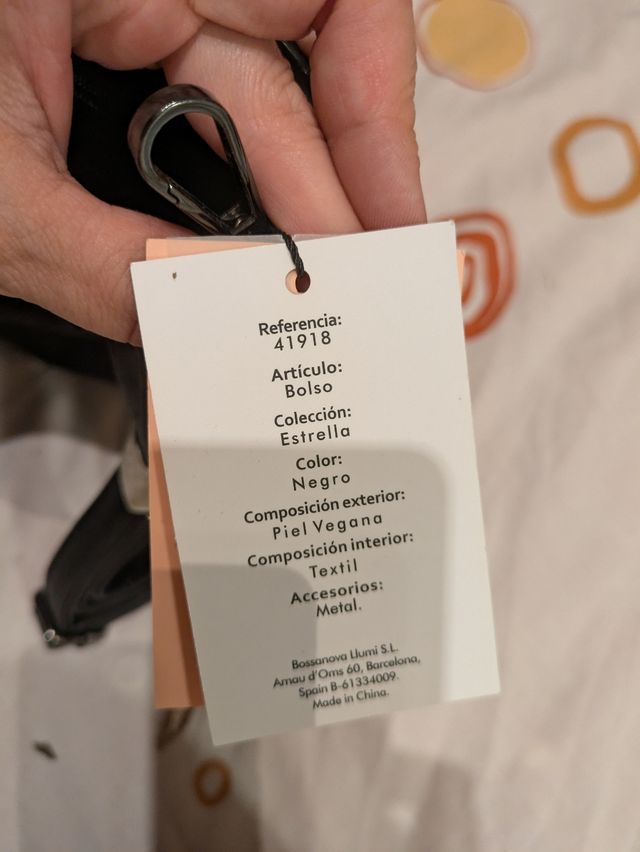 Bolso negro tipo saco
Nuevo con etiqueta
