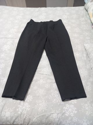 Pantalón de vestir gris oscuro 
