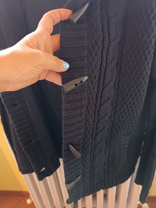 Maglione con cappuccio