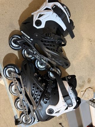 Patines en línea negros y blancos talla 43