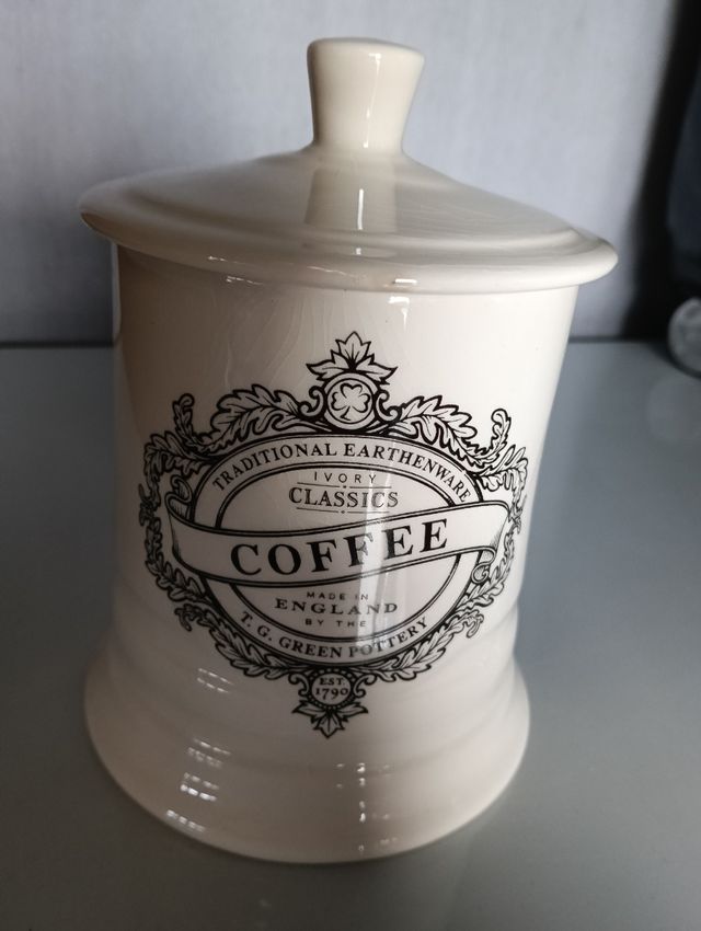 Bote de cerámica Inglesa para café o Té.