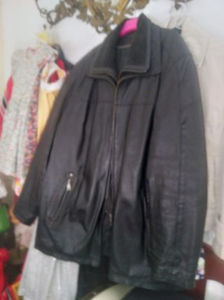 Cazadora de cuero talla 48