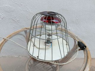 Lámpara brasero infrarrojo para mesa camilla. 