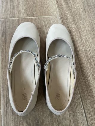 Zapatos planos Zara ceremonia beige talla 37