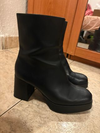 Botines negros con plataforma