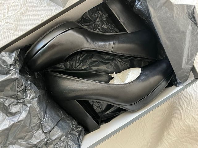 Zapatos de salón de piel negros,