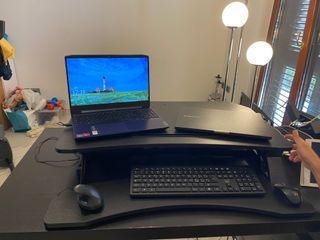 Scrivania elettrica regolabile con USB