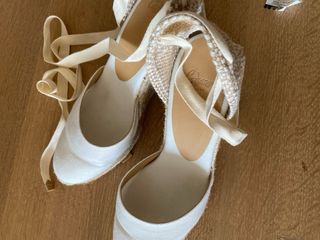 Cuñas Castaner Carina