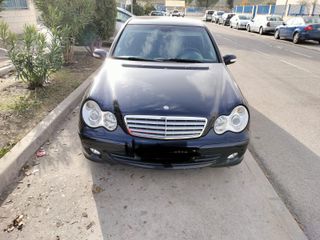 Mercedes-Benz Clase C 200 cdi 