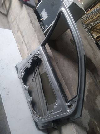Puerta de izquierda golf 4 iv 
Volkswagen 