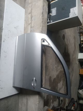Puerta de izquierda golf 4 iv 
Volkswagen 