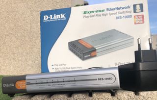 Switch D-Link 8 Puertos 10/100 Mbps.