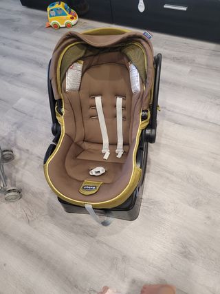 Maxi-cosi chicco  con isofix en buen estado 
