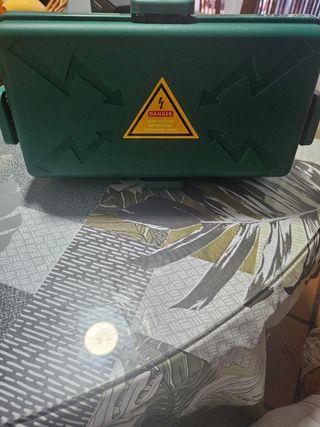 Caja estanca verde