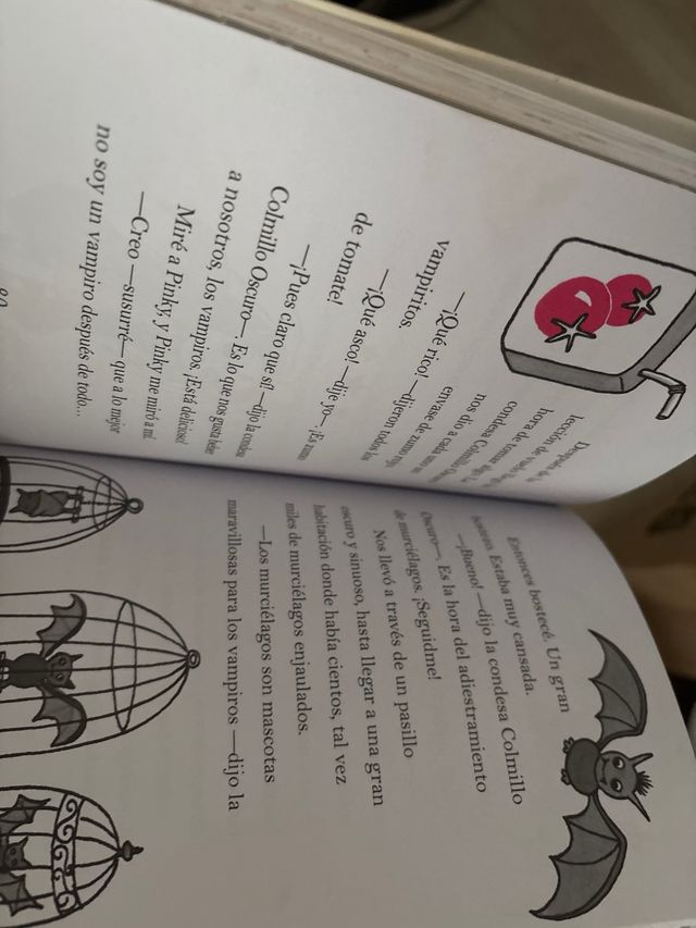 Isadora Moon va al colegio / Isadora Moon Goes ...