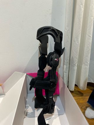 Rodillera ortopédica ligamento cruzado posterior 