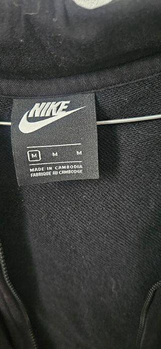 Chaqueta- sudadera con capucha Nike