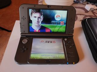 New Nintendo 3DS XL + Cargador + Funda + 14 Juegos