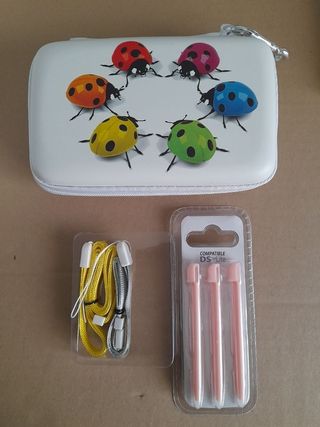 3 lápices+auriculares+3 cajetines 3DS,DSi,DSLite 
