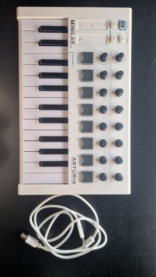 Teclado MIDI Arturia Minilab MKII