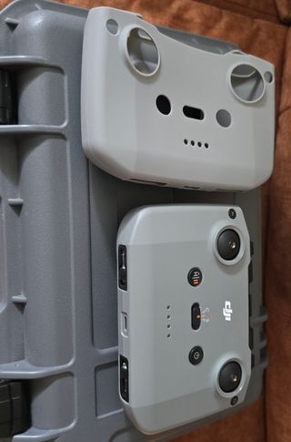 Dron DJI NEO con accesorios