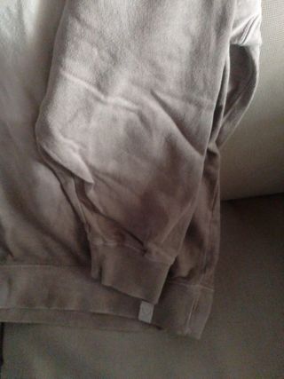 Sudadera degradada chica