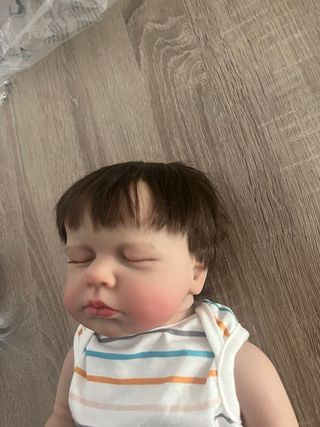 Bebé Reborn con chupete y biberón