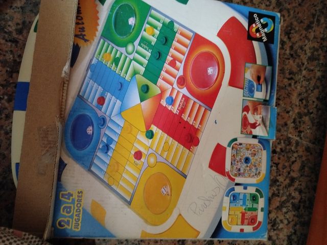 Parcheggi magnetici da 2 a 4 giocatori