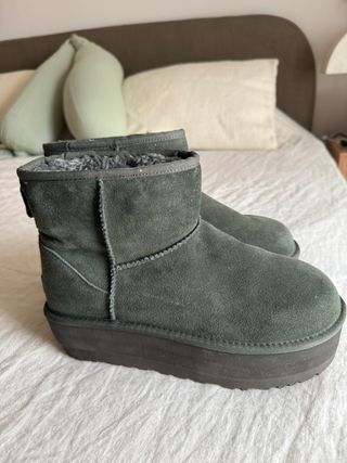 Botas UGG Classic Mini Plataforma verde