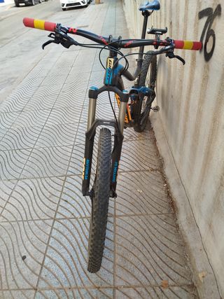 Bicicleta Giant Trance M 27.5