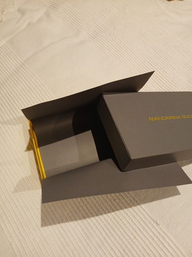 Caja Mandarina Duck Gris