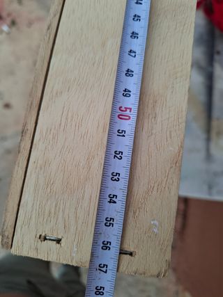 Criba de madera y metal