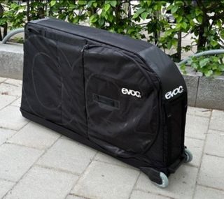 Noleggia valigia per bici Evoc