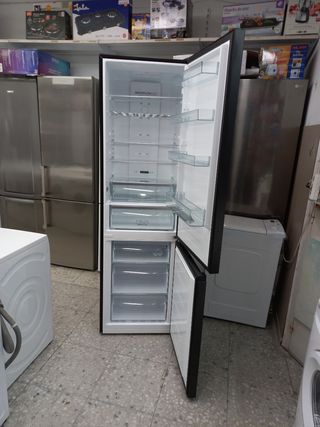 Nevera nueva con tara 2.m gorenje 1 años garantía 