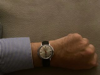 Reloj Suizo Cauny Ovalado Vintage , 17 joyas, 