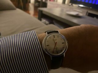 Reloj Suizo Cauny Ovalado Vintage , 17 joyas, 