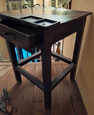 Banchetto antico in legno