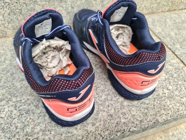 Zapatillas Joma Navy Clay de papel.
