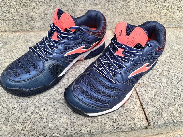 Zapatillas Joma Navy Clay de papel.