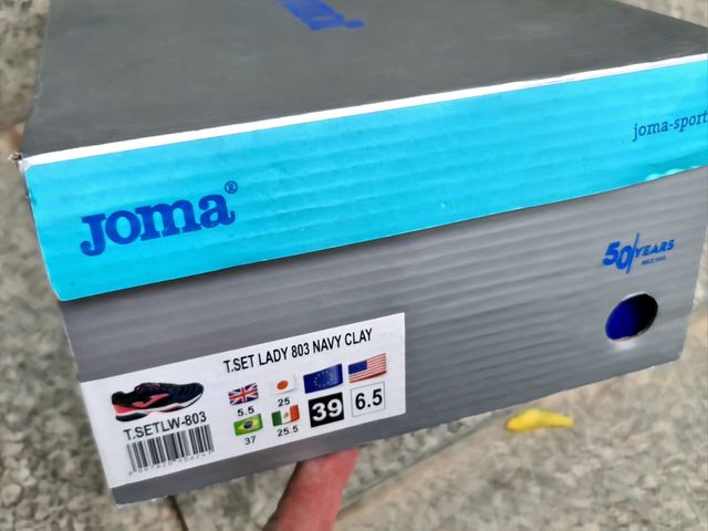 Zapatillas Joma Navy Clay de papel.