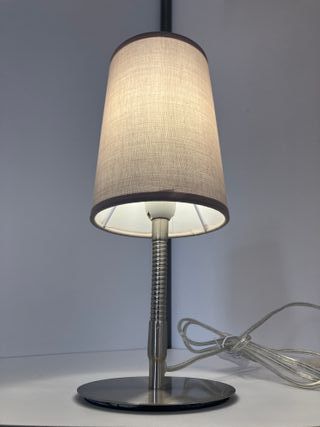 Lampada tavolo paralume grigio flessibile
