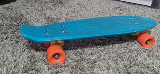 Skate infantil azul plástico