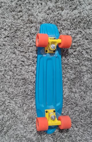 Skate infantil azul plástico