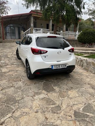 Mazda 2 2019