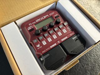 Pedale effetti per basso ZOOM B1 FOUR