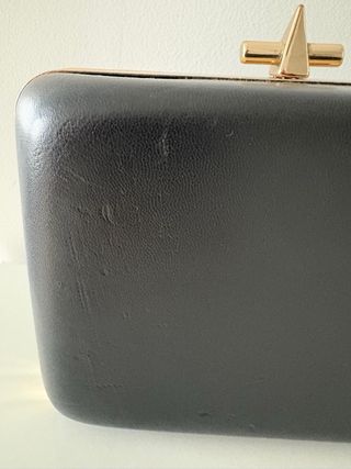 Bolso de mano Zara Trafaluc negro y dorado